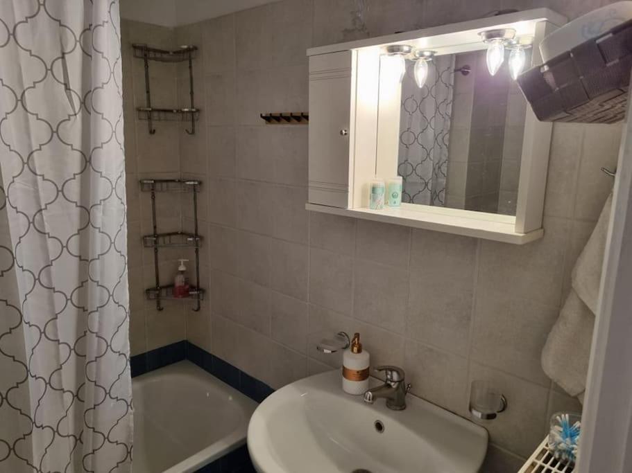 Mary'S House Apartment Volos Luaran gambar